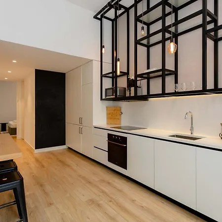 Liiiving In - Crystal Luxury Apartman Porto