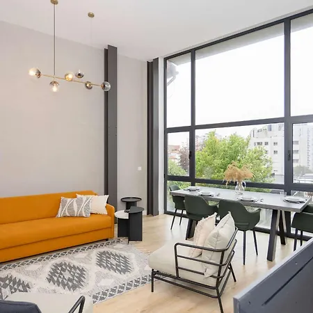 Apartment Liiiving In - Crystal Luxury *