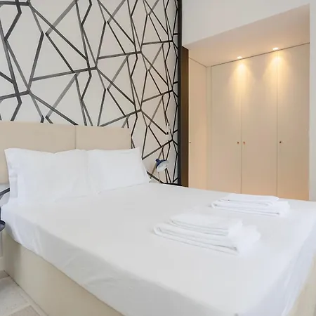 Apartment Liiiving In - Crystal Luxury *