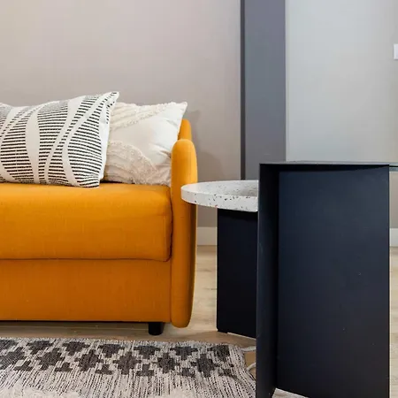 Apartment Liiiving In - Crystal Luxury