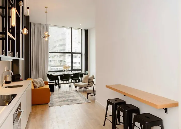 Liiiving In - Crystal Luxury * Oporto