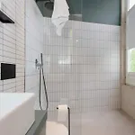Liiiving In - Crystal Luxury