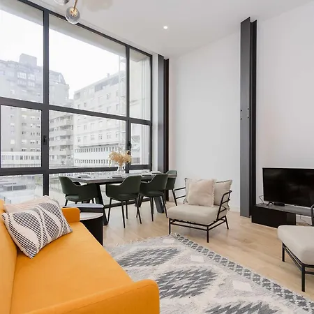 Liiiving In - Crystal Luxury * Oporto