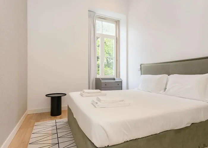 Liiiving In - Crystal Luxury * Oporto